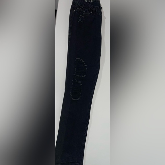 BLACK RIPPED JEANS - Picture 2 of 3